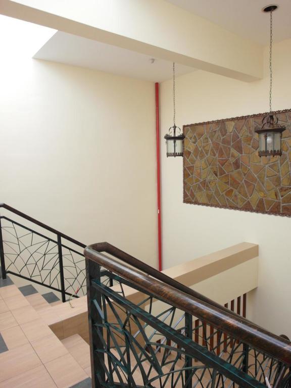 Sunnie Hotel Джохор Бахру Екстериор снимка