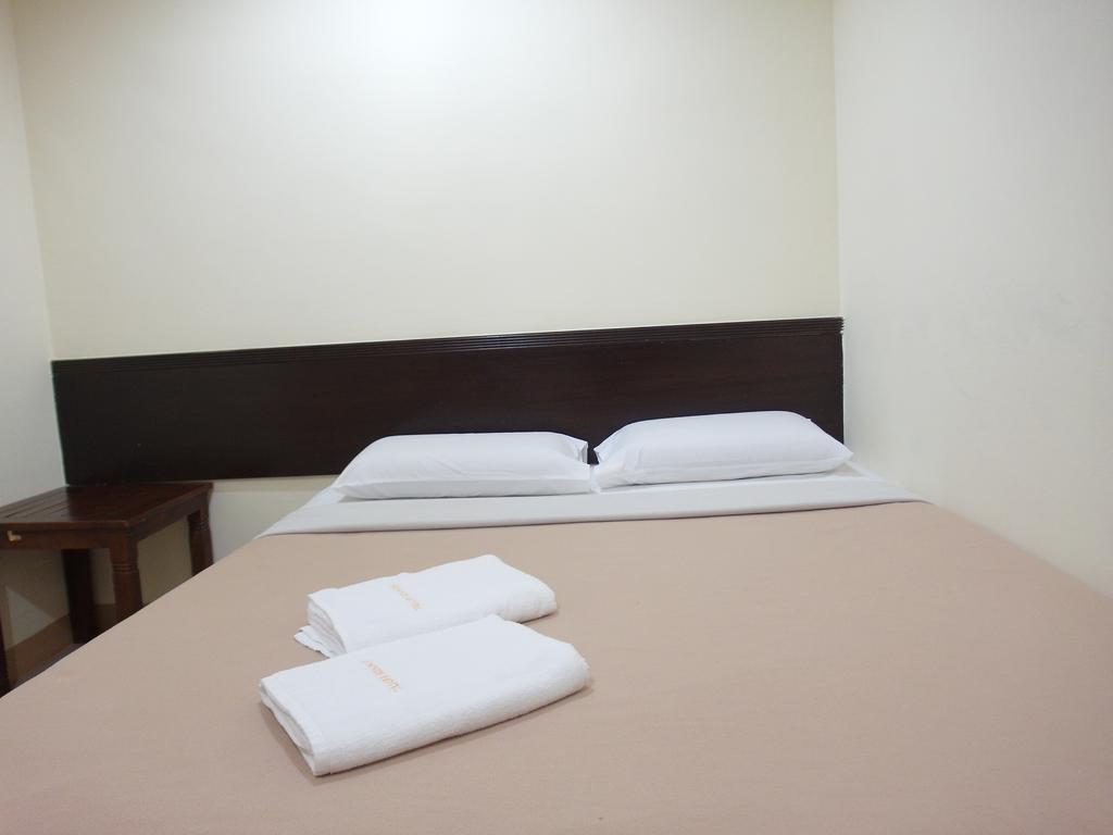 Sunnie Hotel Джохор Бахру Стая снимка