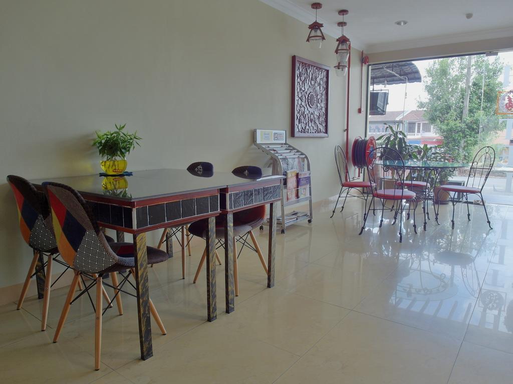 Sunnie Hotel Джохор Бахру Екстериор снимка